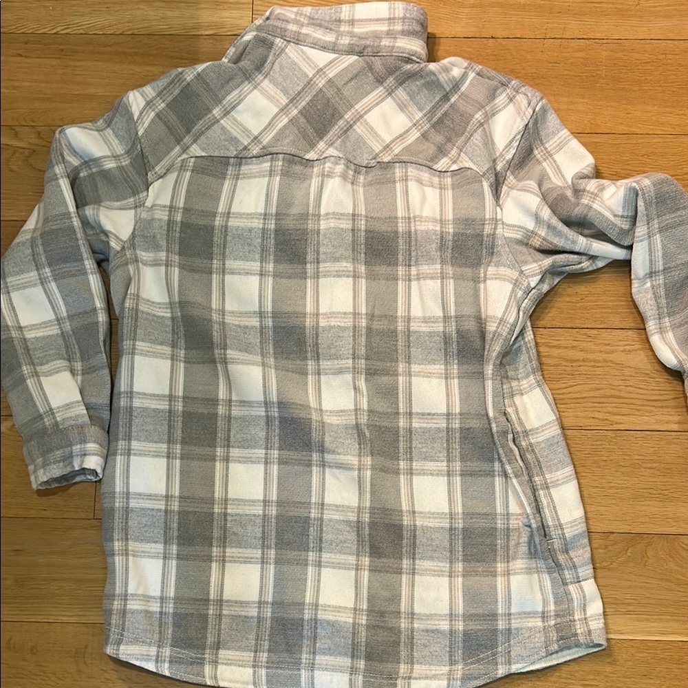 Columbia Gray and White Button Down Shacket with Soft Fabric - Picture 4 of 4